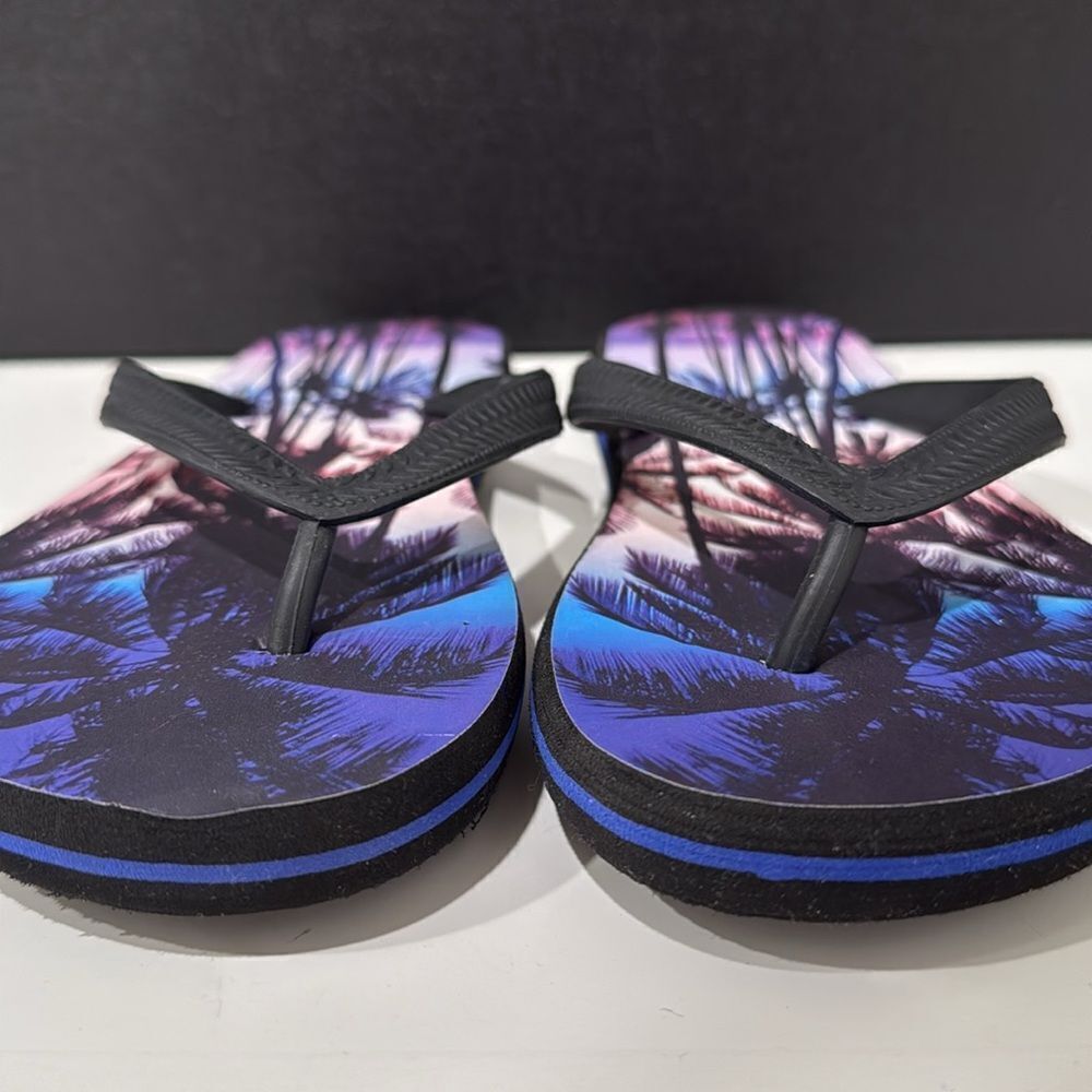 H&M Flip Flops - Picture 4 of 7